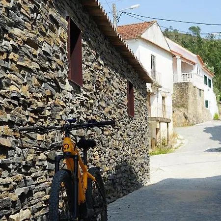 Zab Living Bed & Breakfast Vila de Rei Exterior photo